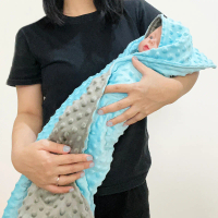 GUGUGAGA - Selimut Topi Minky Bayi | Double Sided Minky Dot Hoodie Baby Blanket | Selimut Topi Kuplu