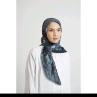 SEGI EMPAT KAILA AGRA ELZATTA ORI SCARF Santai