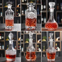 Whiskey Decanter with Glass Stopper, Lead-free Crystal, Luxury Whiskey Decanter for Liquor, Scotch Bourbon