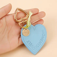 Love Leather Key Chain Heart-shaped Car Key Ring Chain Men and Women Couple Backpack Bag Pendant Pendant Keychains Charms