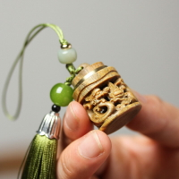 綠檀木包掛件檀香木擴香桶汽車鑰匙扣掛飾創意手機鏈木質吊飾禮品
