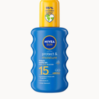 NIVEA SUN Protect & Moisture Sun Cream Spray SPF15 200ml