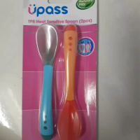 (Made in Thailand) Vỉ 2 Thìa Cảm Ứng Nhiệt Thay Đổi Màu An Toàn Cho Bé Ăn Dặm UPASS UP3022W