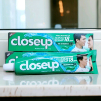 pasta gigi Close Up menthol fresh 160g BPOM