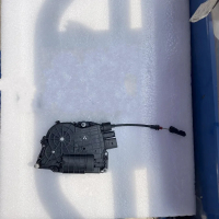 Khóa cửa đã qua sử dụng chính hãng bộ truyền động chốt trước sau trái phải cho BMW X5 E70 X6 E71 200