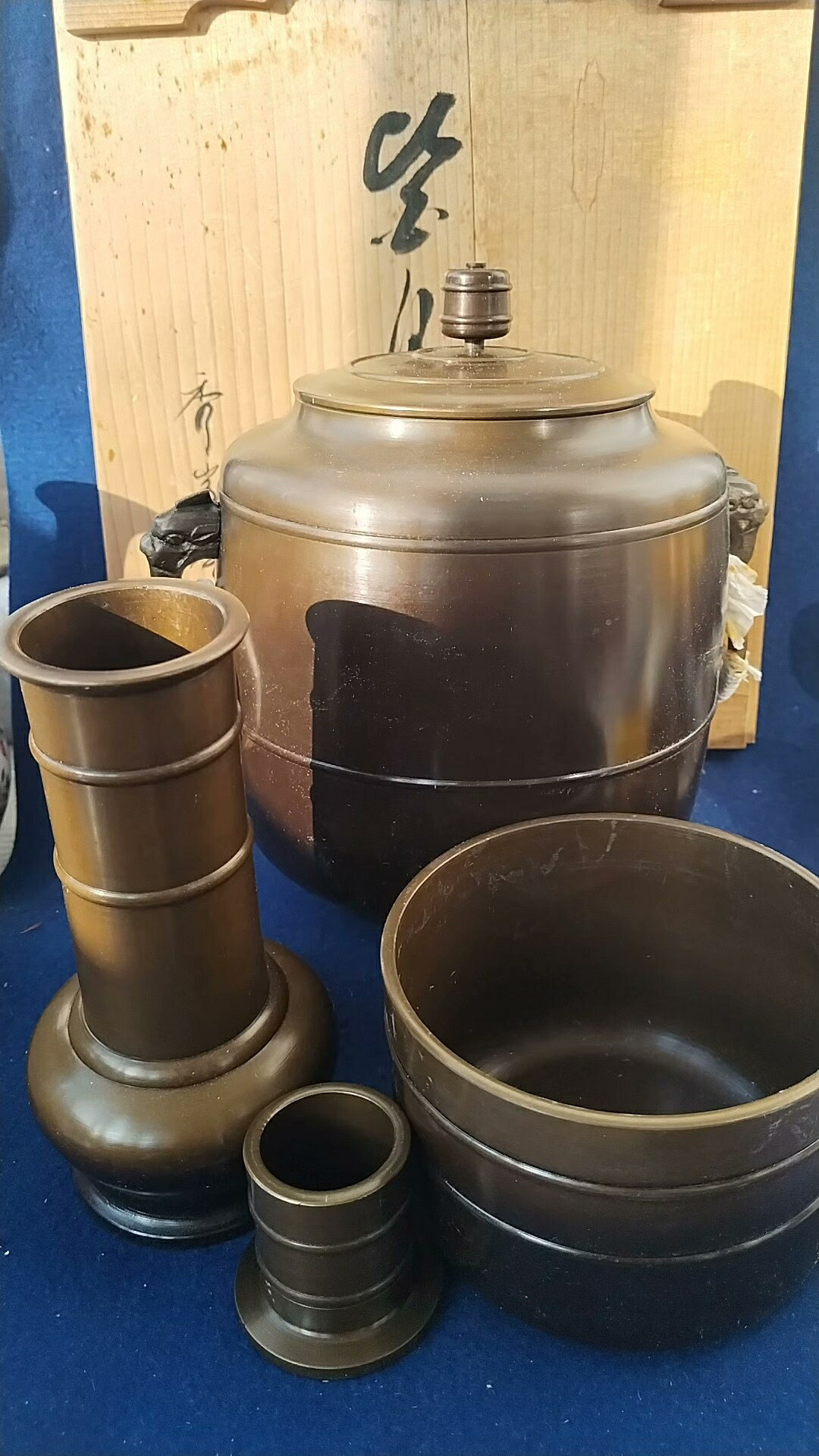 玉川堂　コーヒーストッカー　鎚起銅器　黒色　茶筒　茶さじ　鎚目鋲打　銅製 玉川堂 コーヒーストッカー 鎚起銅器 黒色 茶筒 茶さじ 鎚目鋲打