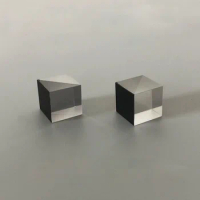 Spectroscopic Prism Semi-reflective Semi-transparent 10*10*10mm Beam Splitting Ratio 1:1 Plated Anti-reflection Film Blackened O