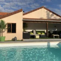 住宿 Maison Piscine et Jacuzzi Saint-Germain-des-Fossés