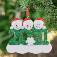 2021 Resin Personalized Snowman Family of 4 Christmas Tree Ornament Custom Gift for Mom, Dad, Kid, Grandma SN1664
