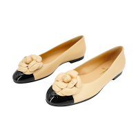 Chanel 香奈兒 展示品 羊皮山茶花平底鞋#38(G45494-米)