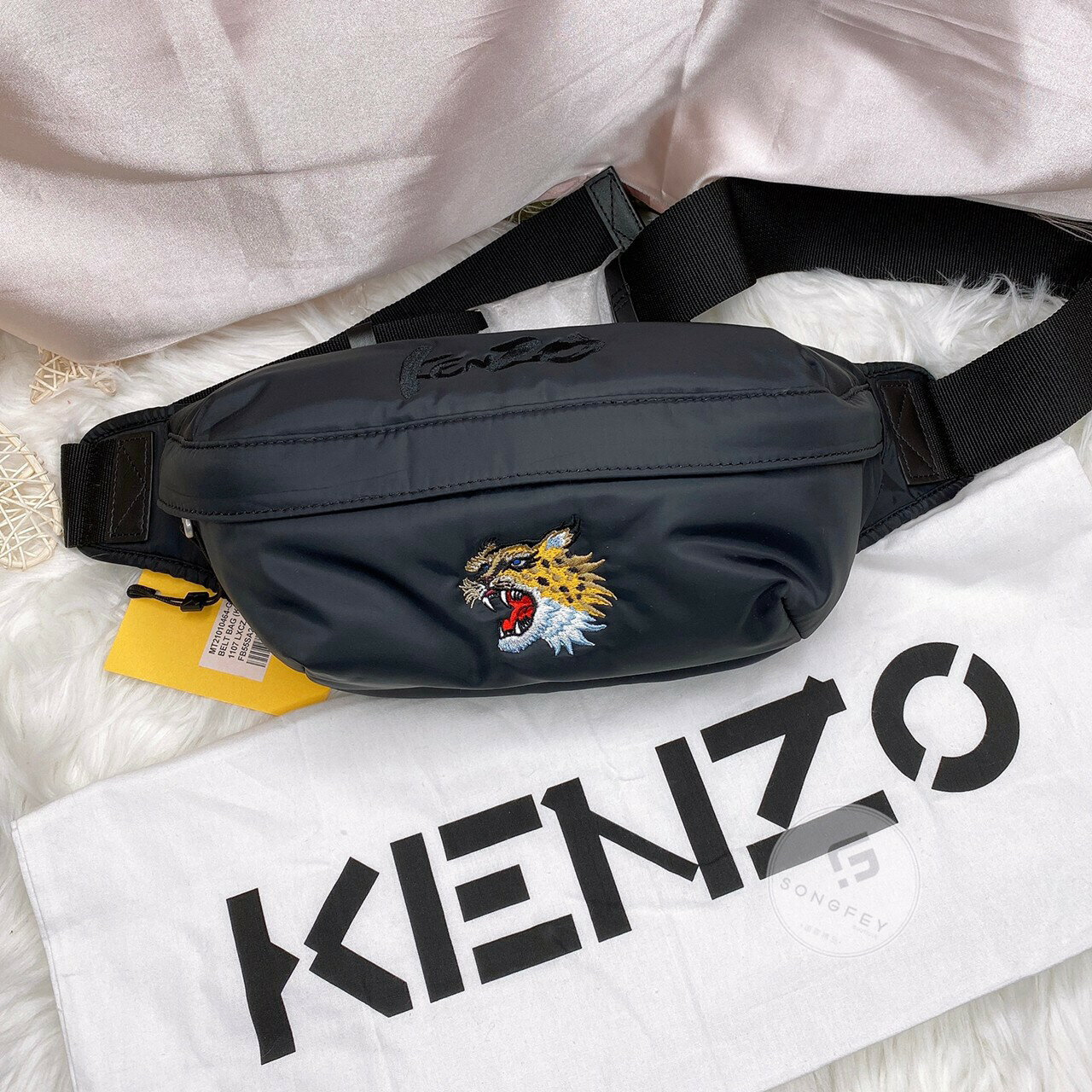 Kenzo top dragon bumbag