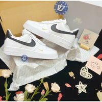 帝安諾-NIKE AIR FORCE AF1 鐵牌 全黑 全白 抹茶 灰 黑勾 金勾 CZ0270-102