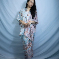 Mariana Essential Baju Rayon Set Rok Lilit 2 in 1 Wanita Motif Bunga Warna Ungu Putih Desain Elegan 