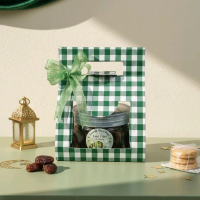 green box hampers makaroni manis (macha, coklat, vanila, strawberry)