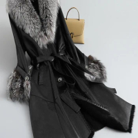 Haining 2023 winter fur integrated coat for women, medium length slim fit fur collar fur coat, rabbit fur inner liner