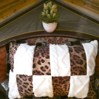 bantal dacron dengan kain katun isian  dacron ukutan 40x60