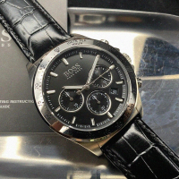 【BOSS】BOSS手錶型號HB1513752(黑色錶面銀錶殼深黑色真皮皮革錶帶款)