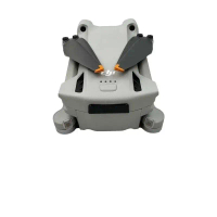 Phích cắm bụi và nắp bảo vệ chống ẩm cho cổng sạc Type‑C của DJI Mini 5 Pro/4 Pro – Phụ kiện máy bay