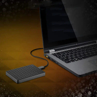 ฮาร์ดไดรฟ์แบบพกพา ความเร็วสูง 2TB หรือ 4TB USB3.0 อัพเกรด SSD ไดรฟ์ของรัฐที่เป็นของแข็ง