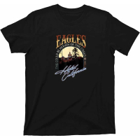 ((จัดส่งตลอด 24 ชั่วโมง) ผู้ชายผู้หญิงเสื้อยืดสีดําพิมพ์ลาย Rock Bandles Eagles Band Hotel Californi
