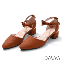 DIANA3.5 cm 2may羊絨布蝴蝶小領結環踝粗低跟涼鞋-優雅甜美-焦糖棕