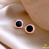 A28 Anting Titanium Wanita Imut Kecil Model Tusuk Simple Bulat Hitam Elegant