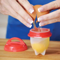 Silicone Egg Cooker Steamer 6 Pieces Multi Functional Egg Slicer Cutter Silicone Egg Cups White Red Yolk Divider Accesorios