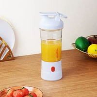Vitamer料理杯750ML容量生果蔬餸打汁機六葉刀頭小型榨汁機行動式