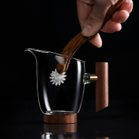 陶福氣 999銀創意耐熱玻璃公道杯家用3D銀磁懸木柄玻璃分茶器組合