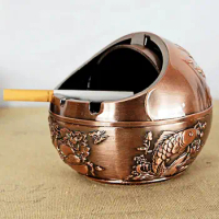 Compact Ash Container 2 Colors Portable Cigarette Ashtray Fish Pattern Alloy Cigarette Holder for House