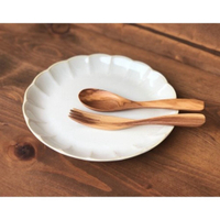日本製 美濃燒 復古花邊白盤 21.5cm 日式餐盤 盤子 日本碗盤 日本製 美濃燒 復古花邊白盤 日式餐盤
