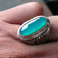bacan doko majiko serat kaca giwang
