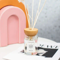 120ml Natural Reed Diffuser, High-quality Glass Fireless Scented Diffuser with Sticks for Home, Hotel, Bathroom Aroma Diffuser
