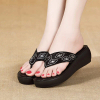 Sandal Calbi Wedges / Sandal cewek calbi model japit terbaru 2023 / sendal dewasa perempuan Calbi / 