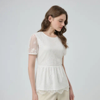 【ILEY 伊蕾】傘擺拼接蕾絲上衣(白；M-XL；1252611801)