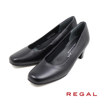【REGAL】經典商務軟墊舒適圓頭中低跟包鞋 黑色(P793-BL)