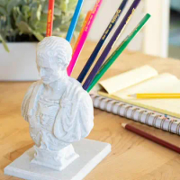 Cross-border Hot Creative Knick-knacks Busts Statues Pen Holders Amazon's Popular Artificial Resin Pencils Storage Supports