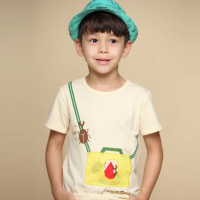 【Azio Kids 美國派】男童 上衣 甲蟲印花造型網袋貼布短袖上衣T恤(杏)