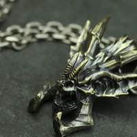 New Retro Bat Men and Women Skull Necklace Pendant Diablo New Gift Personalized Dragon Beast Street Niche Party Pendant Jewelry