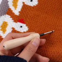 Durable Craft Woolen Embroidery Wood Handle Weaving Felting Craft Threader Sewing Tool Punching Needle Embroidery Pen