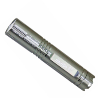 皇家騎士高聚光專業鋰電池手電筒(L15)-1入