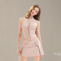 AIAI OFFICIAL \Auever\" Halter Top - Áo gile \"Auever\" phối ren đan dây trước kèm khóa kéo"