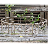 Thick Metal Wire Handmade Rustic Vintage Round Storage Basket with Risen Foot