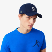 【LACOSTE】男裝-Lacoste Tennis x 諾瓦克·喬科維奇套裝(白色/海軍藍帽)