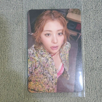 Yunjin Photocard - Official from LE SSERAFIM Album SPAGHETTI B