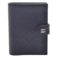 【CHANEL 香奈兒】經典金色雙C LOGO菱格牛皮多夾層護照夾(黑色AP4920C-BLK-GP)