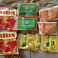 Niraw Aida 2  Balado Atom Cap Bintang Kembar 2  Bawang Ayam 2 dan Atom Cap Bulan 5 Bumbu Masakan Ena