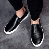 Black Boat Shoes Classics Daily Fashion Breathable Slip-On Shoes Man Loafers Casual Leather Shoes