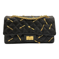【CHANEL 香奈兒】限量款刀叉徽章黑金2.55復刻包25CM(限量款/黑金/2.55)