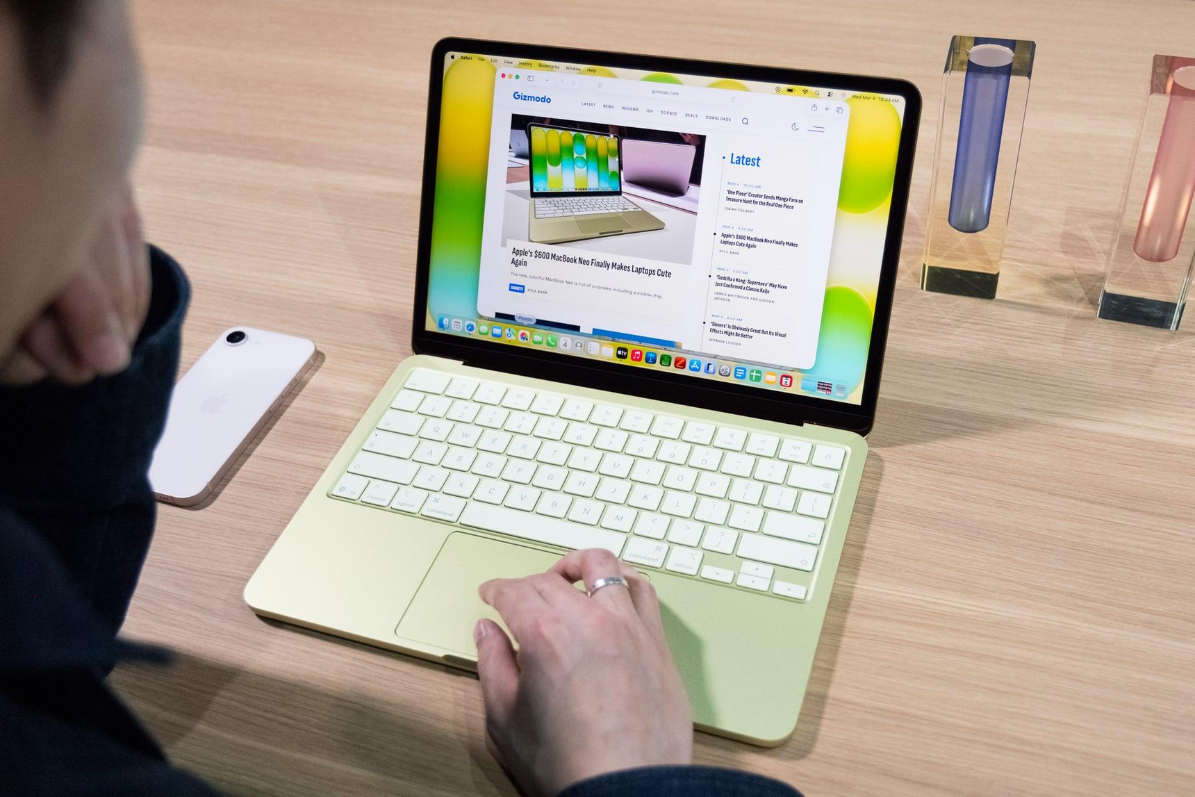 Apple の 600 ドル MacBook Neo：格安 Mac の約束と妥協点 — BigGo 